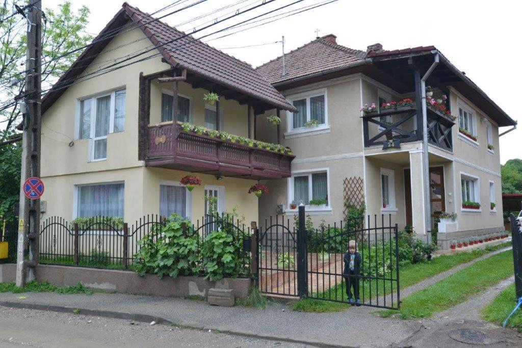 Casa Georgeta Affittacamere Bran  Esterno foto